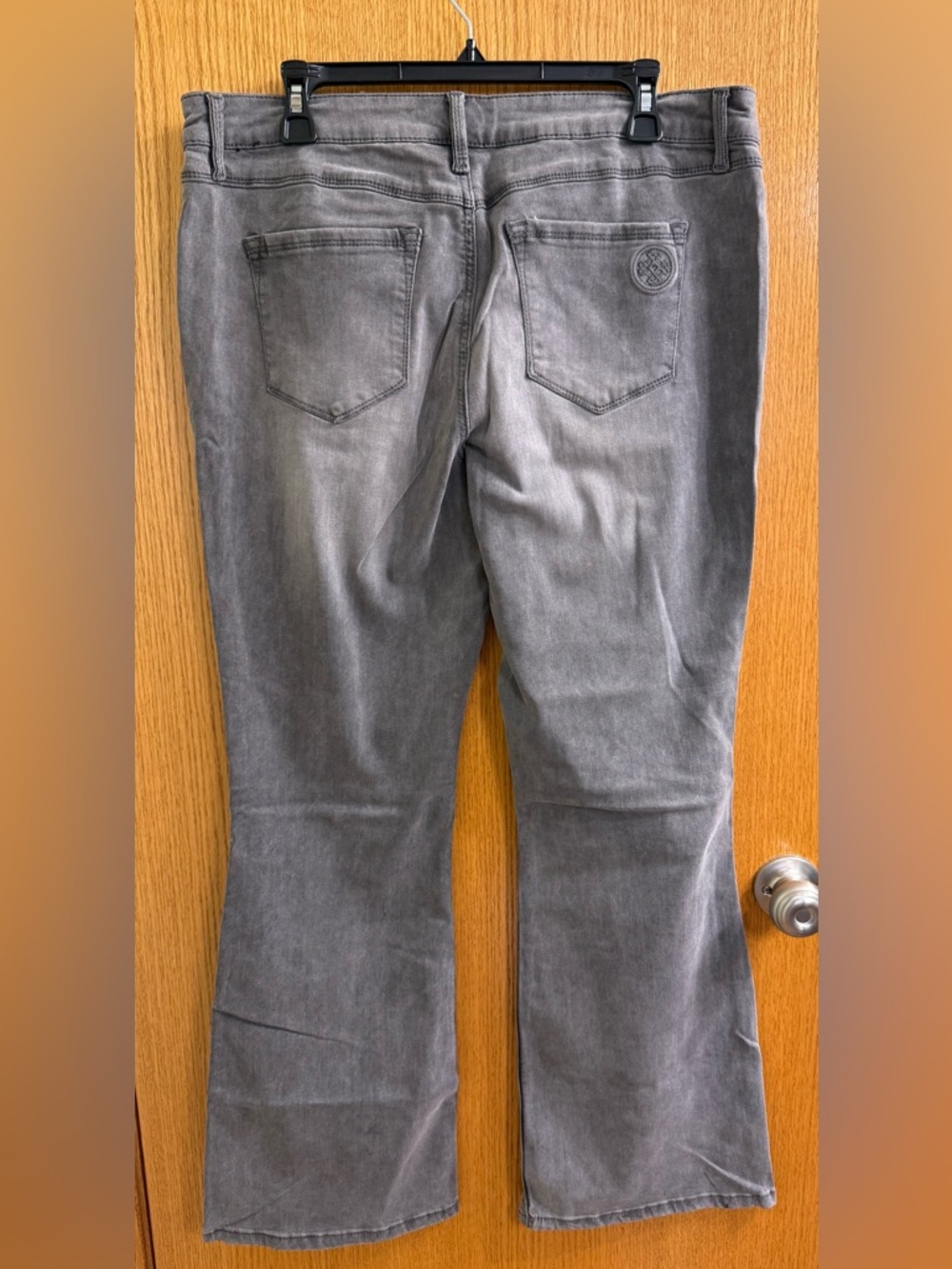 Laurie Felt Gray Flared Jeans - Silky Bootcut
NWT - Picture 2 of 5